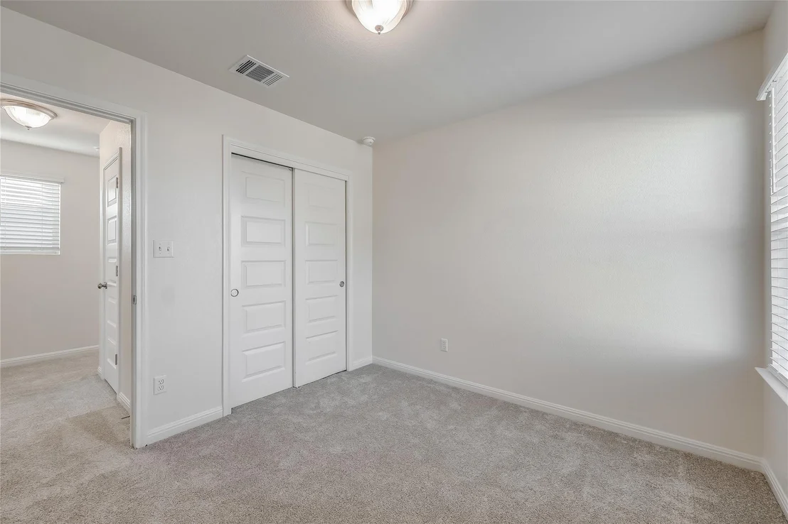 Photo of 2004 Arendale DR