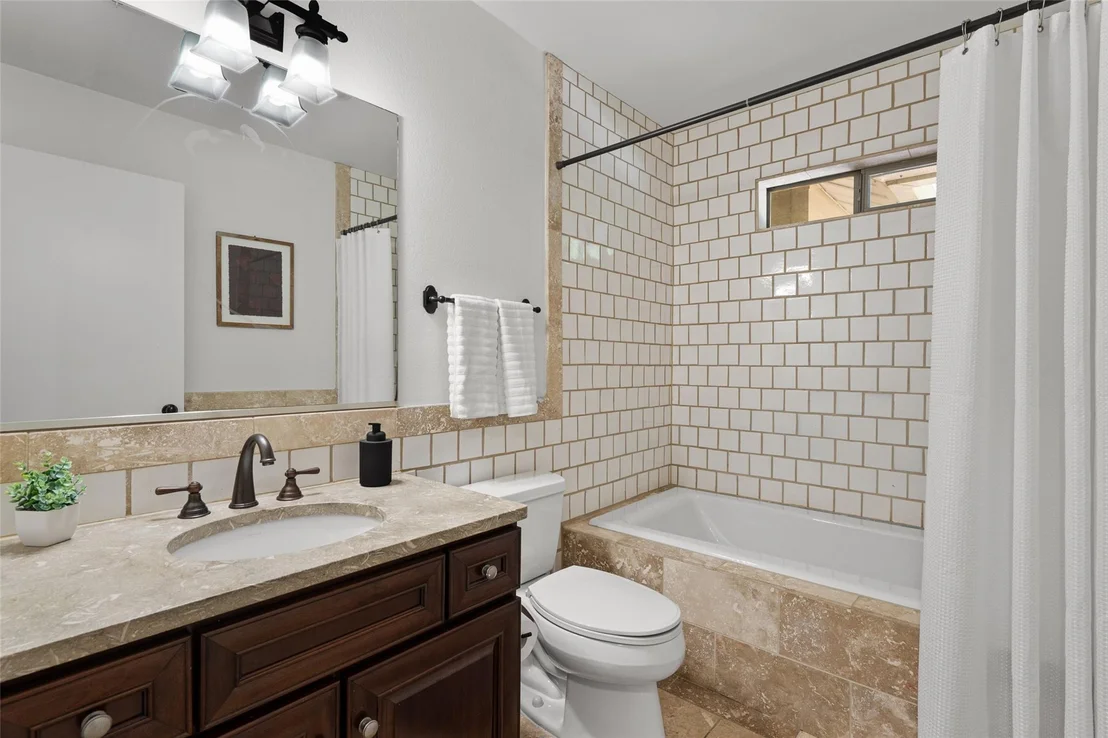 Photo of 1411 Burford PL