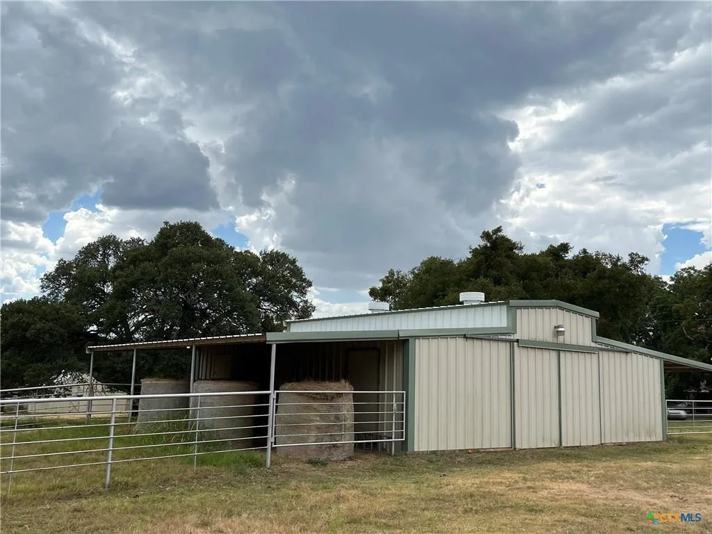 Photo of 4009 N Highway 183