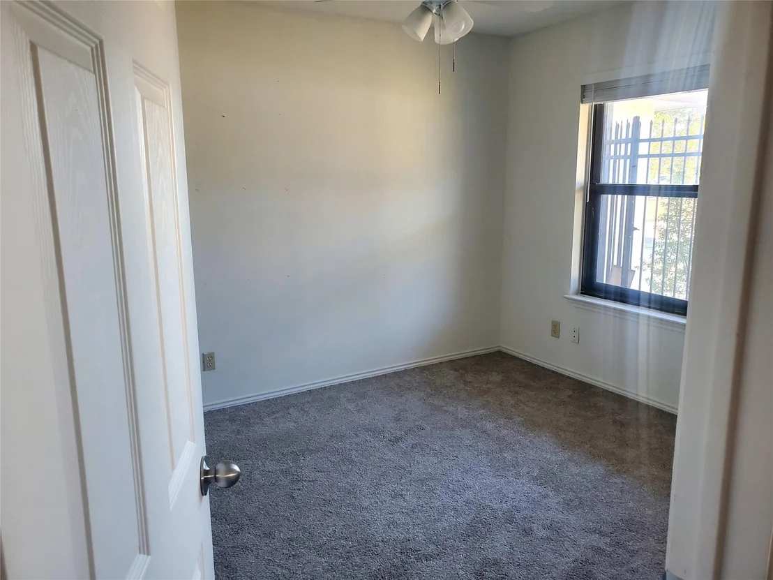 Photo of 1504 Dove Haven DR
