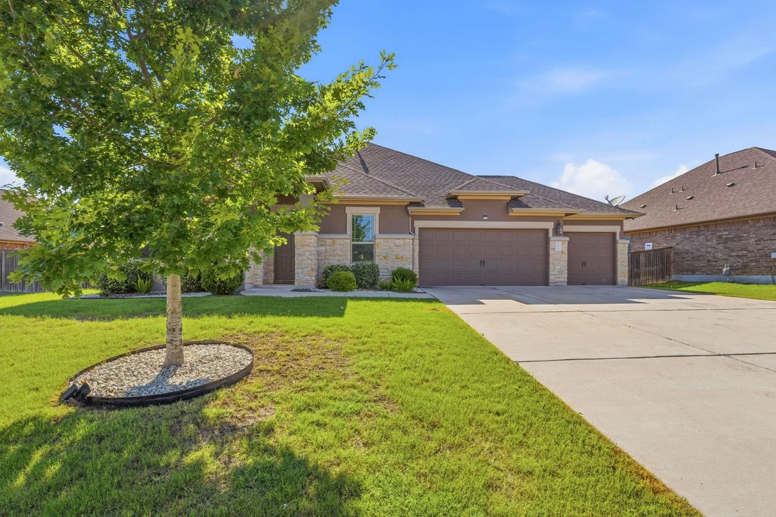 Photo of 12616 Twisted Root DR