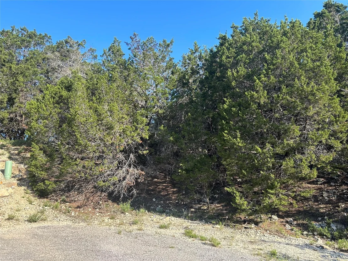 Photo of 20804 Hawthorne CV