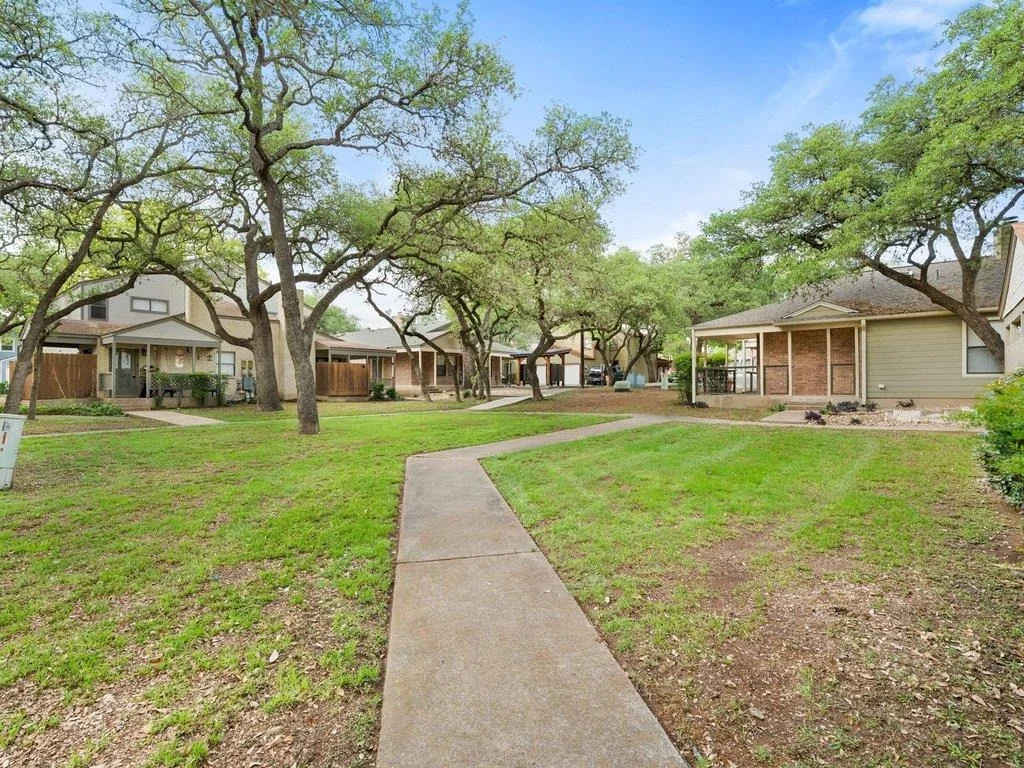 Photo of Unit 4 at 7825 Beauregard CIR