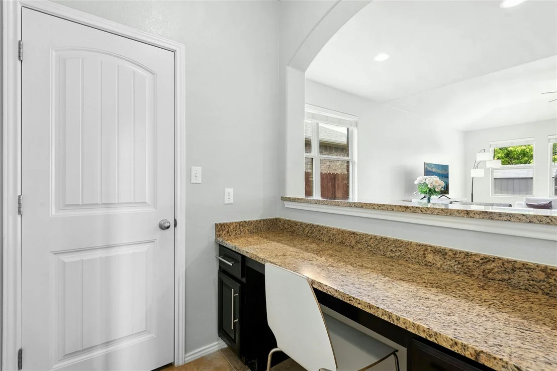 Photo of 390 Fletcher BND