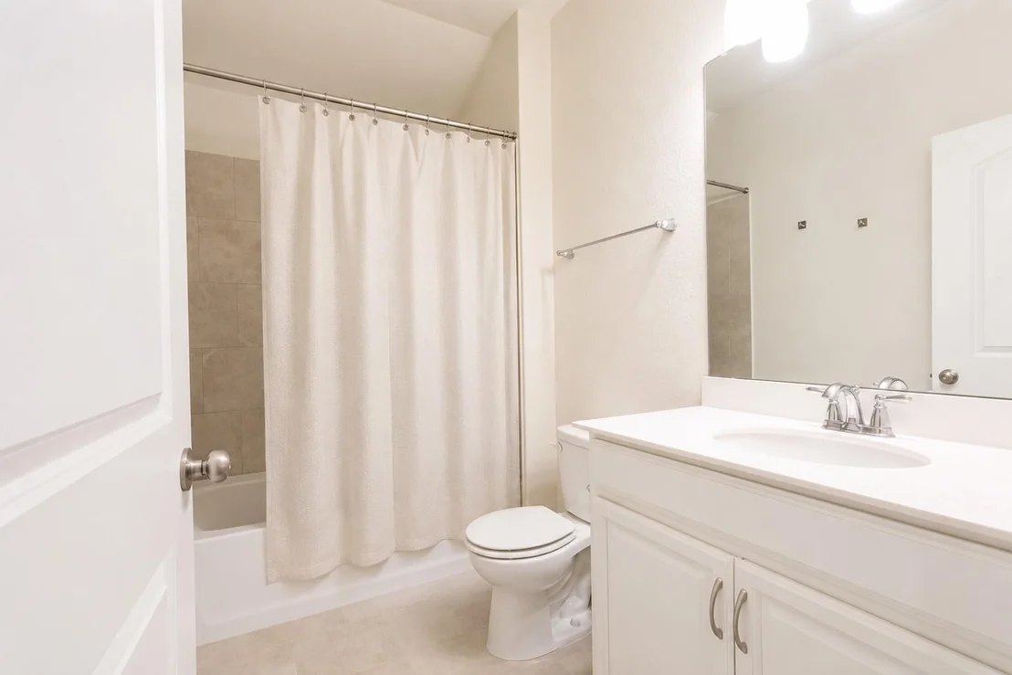 Photo of 7501 Lombardy LOOP