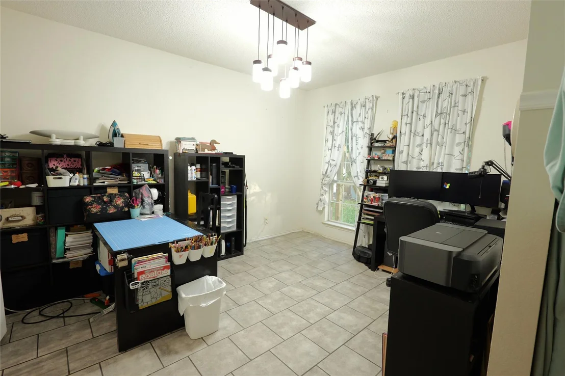 Photo of 1306 River Oak DR