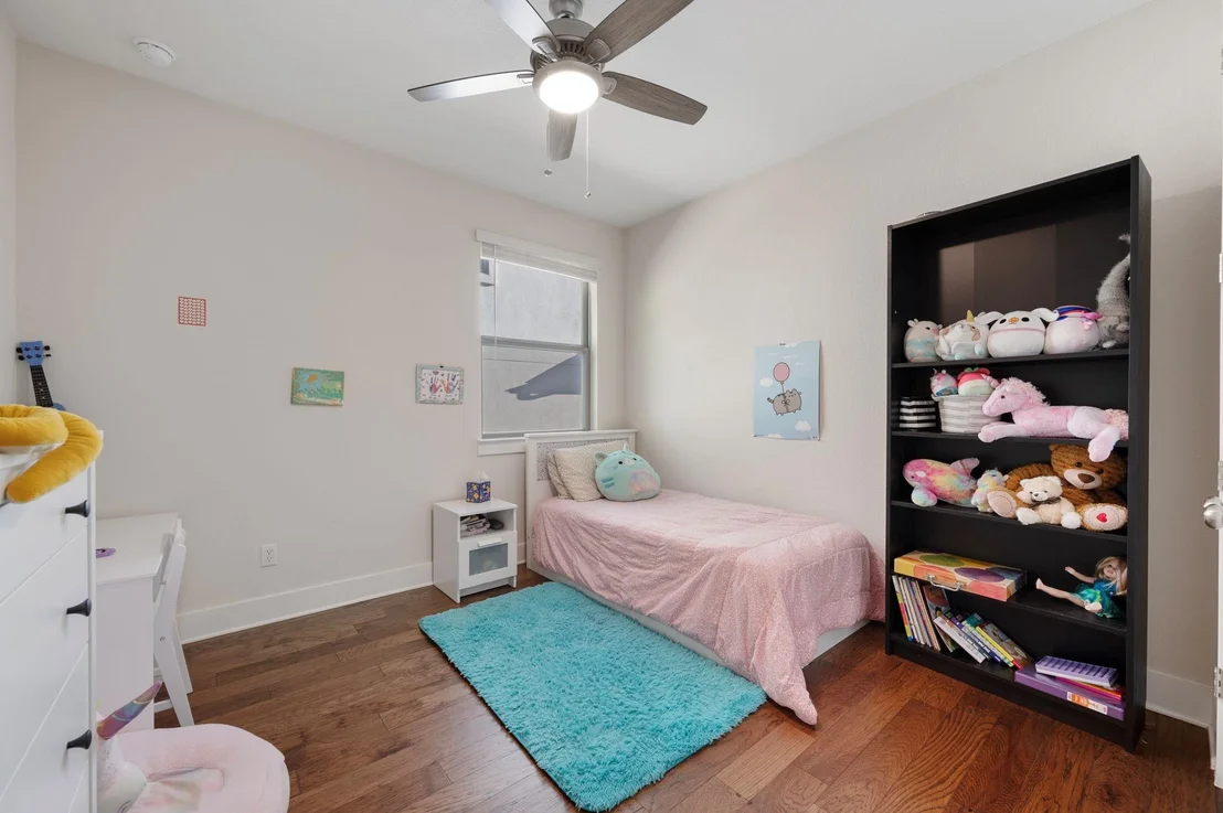 Photo of 344 Pisa LN