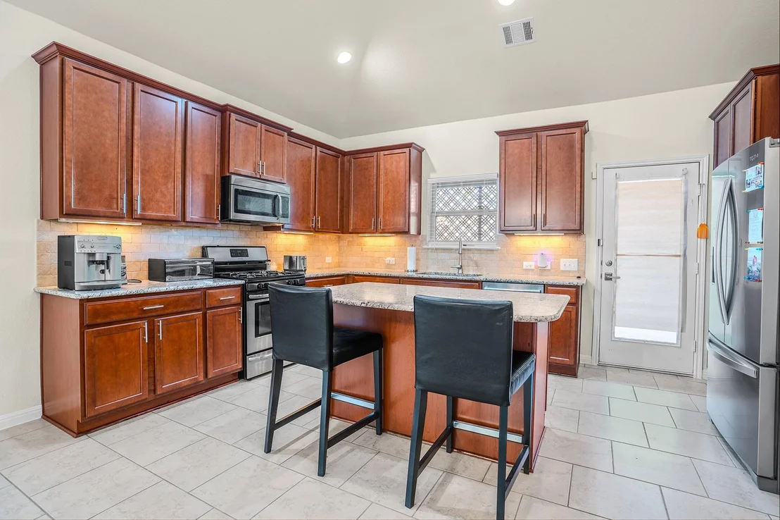 Photo of 413 Longhorn Cavern RD