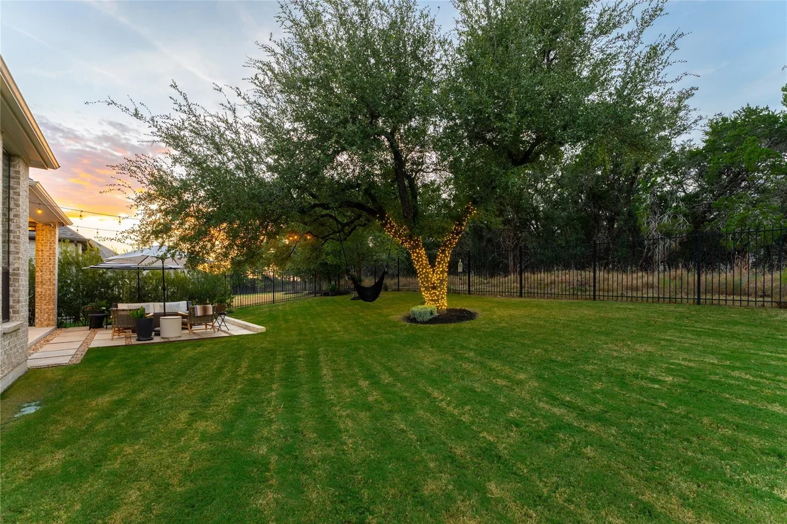 Photo of 838 Pear Tree LN