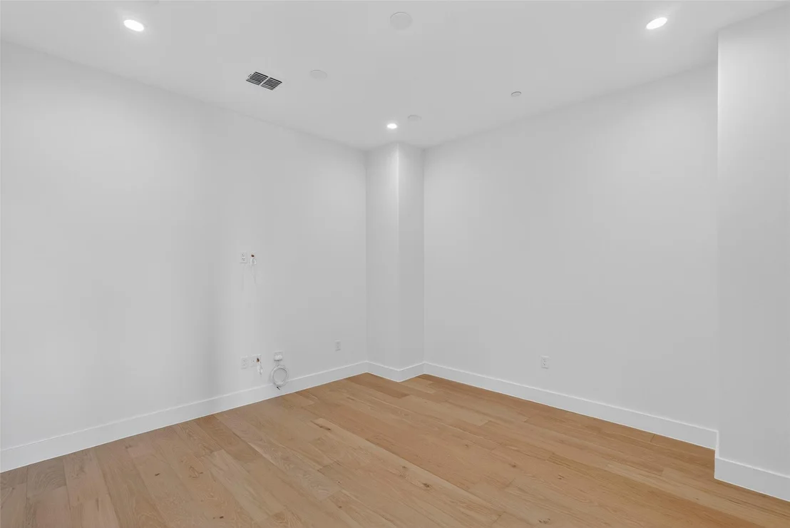 Photo of 10105 Milky Way DR