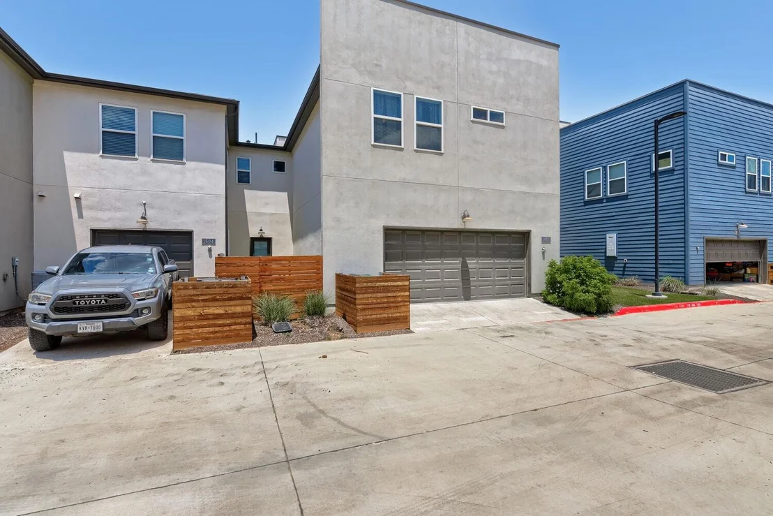 Photo of Unit 1605 at 9015 Cattle Baron PATH
