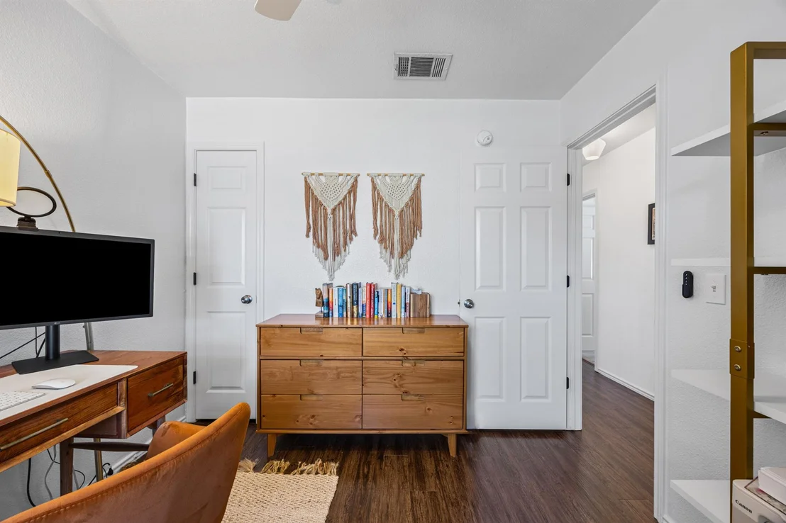 Photo of 6809 Sabrina DR