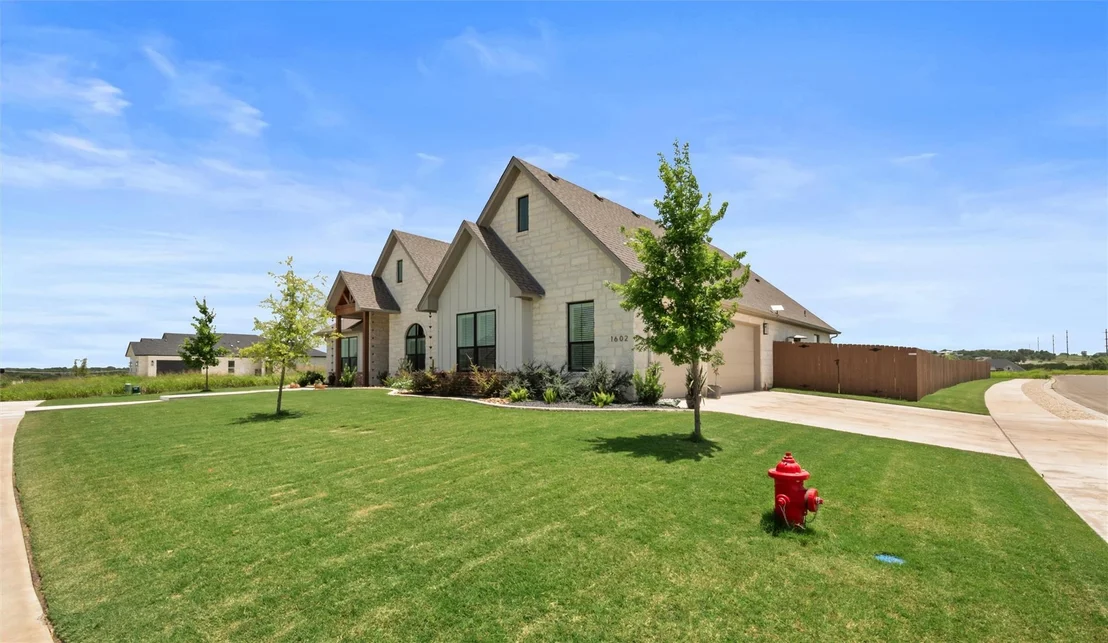 Photo of 1602 Hunt DR