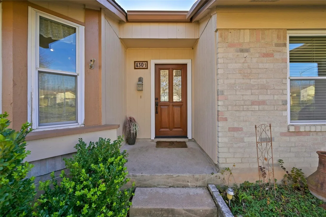 Photo of 4301 Red Cloud DR
