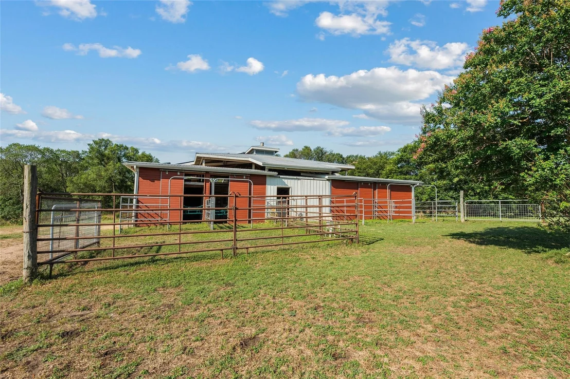 Photo of 15950 Decker Lake RD