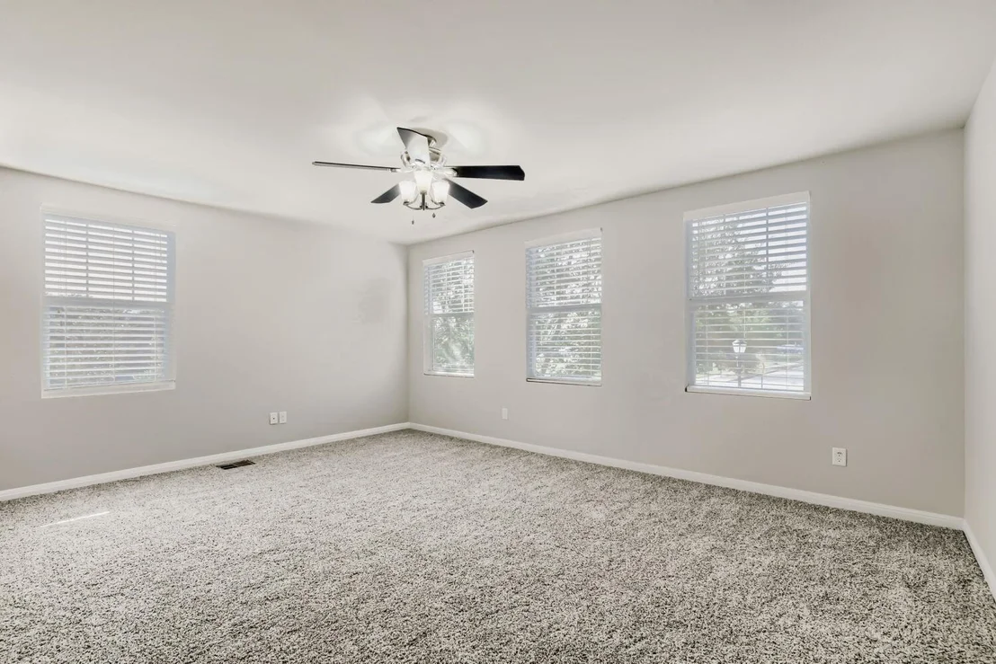 Photo of 5136 Hellman