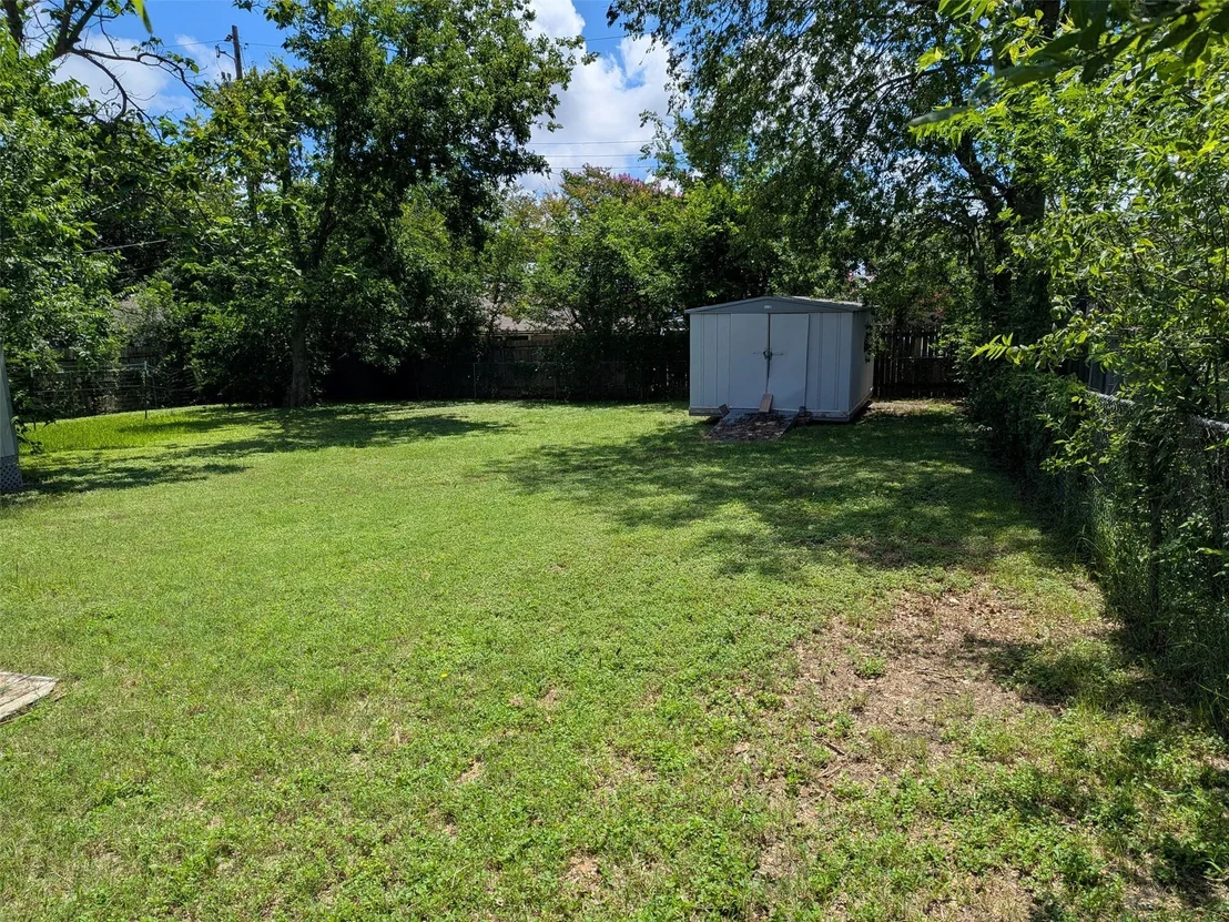 Photo of 8507 Contour DR