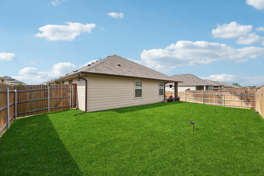 Photo of 184 Pivot DR
