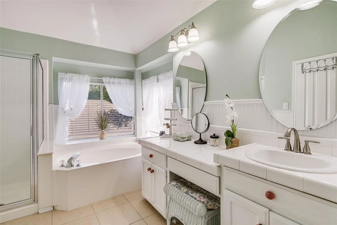 Photo of 401 Pleasant Valley DR