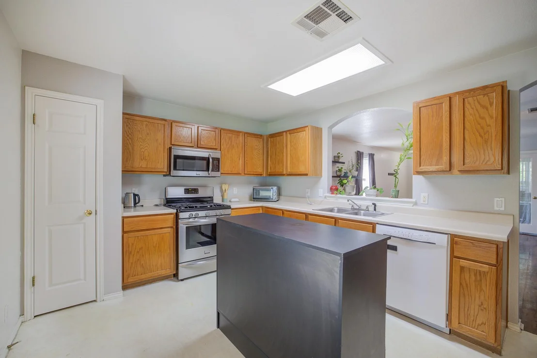 Photo of 202 McCarthur DR