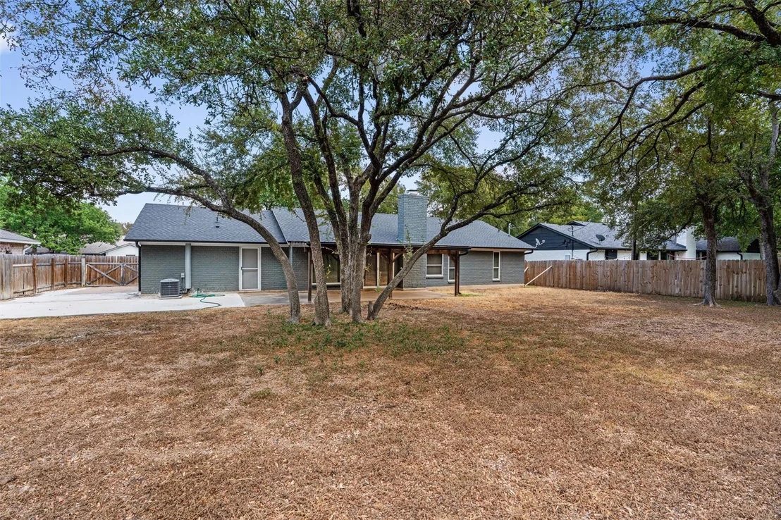 Photo of 1002 Penny LN
