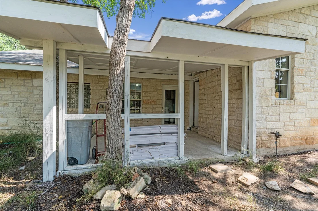 Photo of 601 Deertrail DR