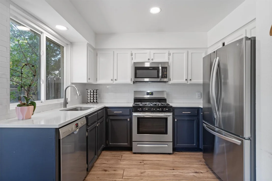 Photo of 705 Chestnut XING
