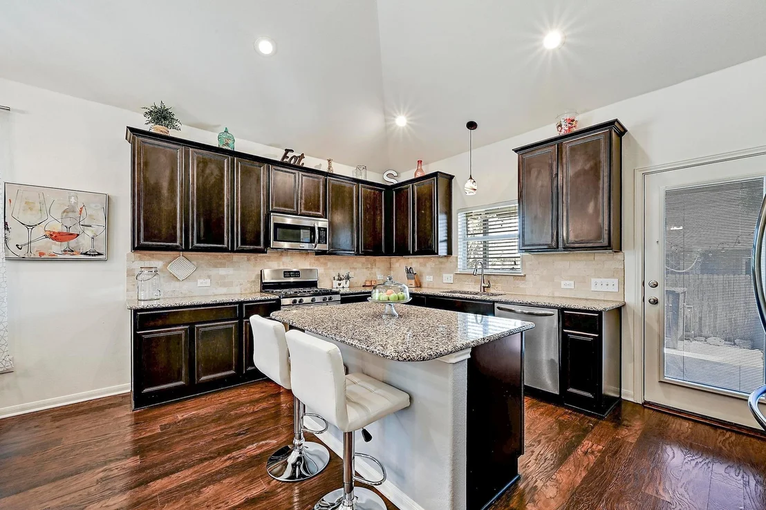 Photo of 2605 Etta May LN