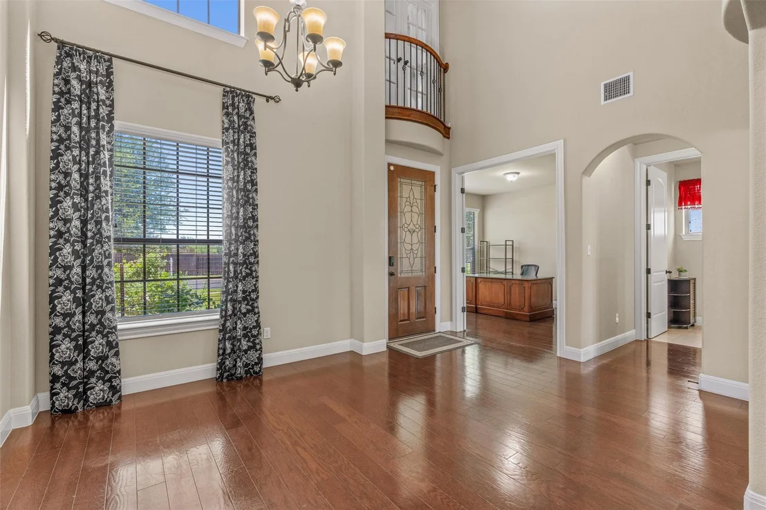 Photo of 2817 Bear Springs TRL