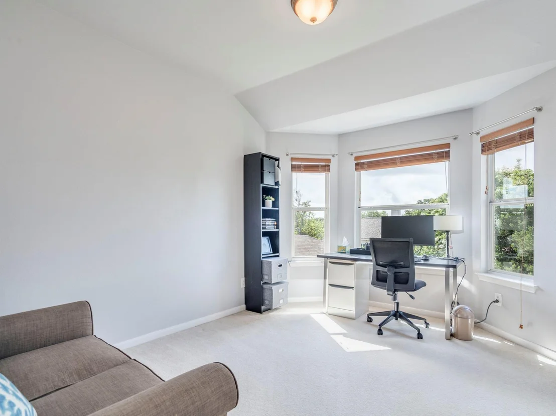 Photo of 1218 Heppner DR