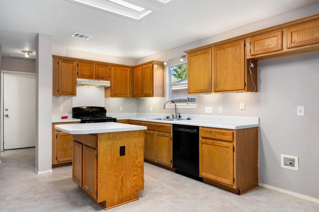 Photo of 8845 Francia TRL