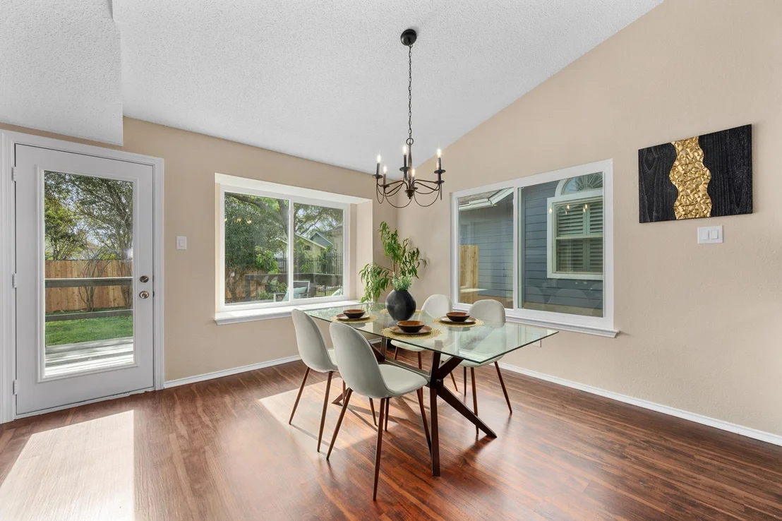 Photo of 8601 Verona TRL