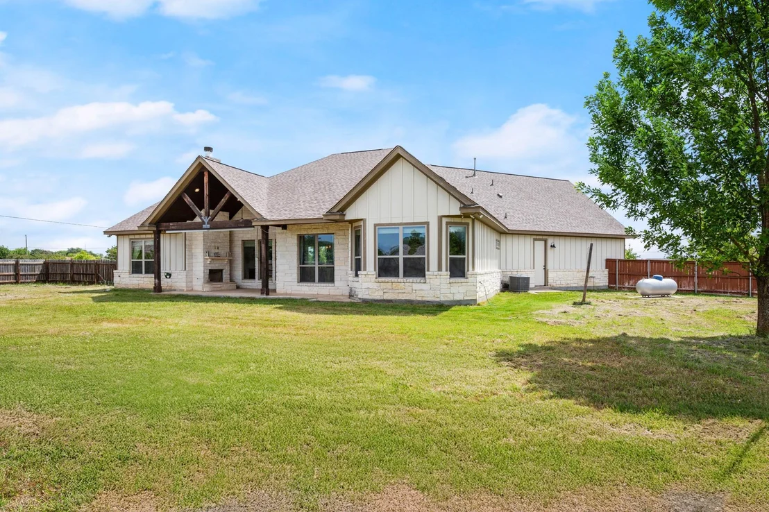 Photo of 515 Eastview DR