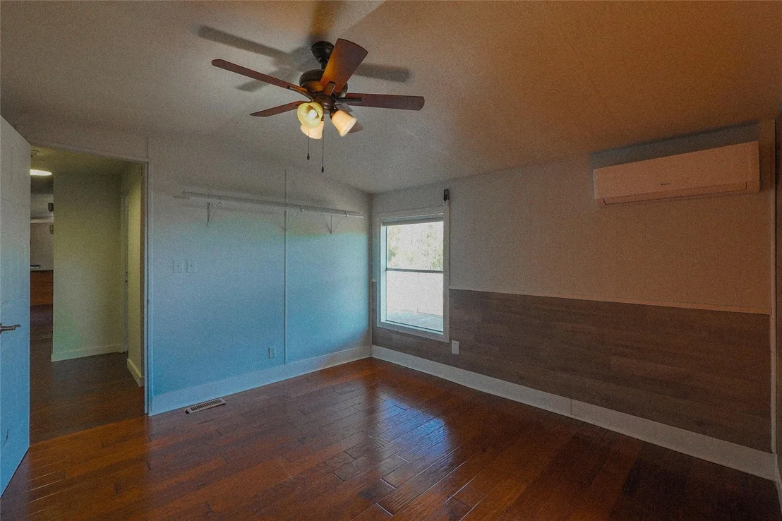 Photo of 155 5th ST