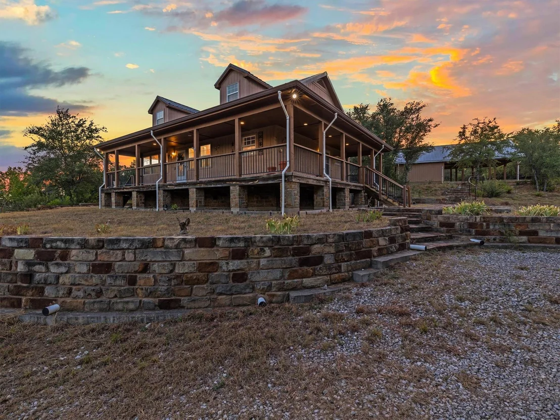 Photo of 3204 Tabletop Mountain DR