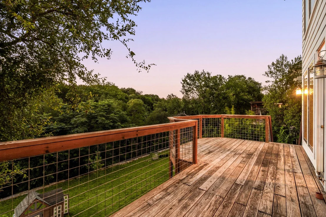 Photo of 2716 Bartons Bluff LN