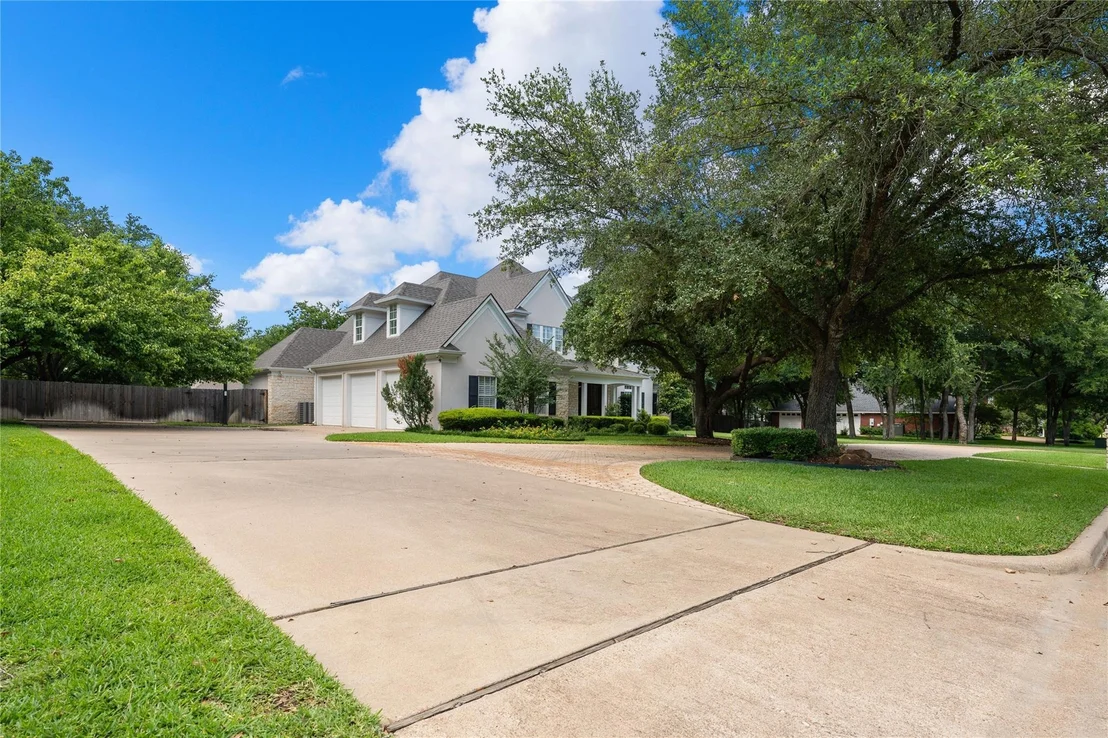 Photo of 2034 Oak Glen DR