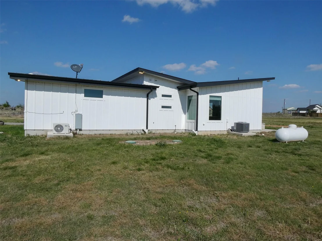 Photo of 3947 County Road 210