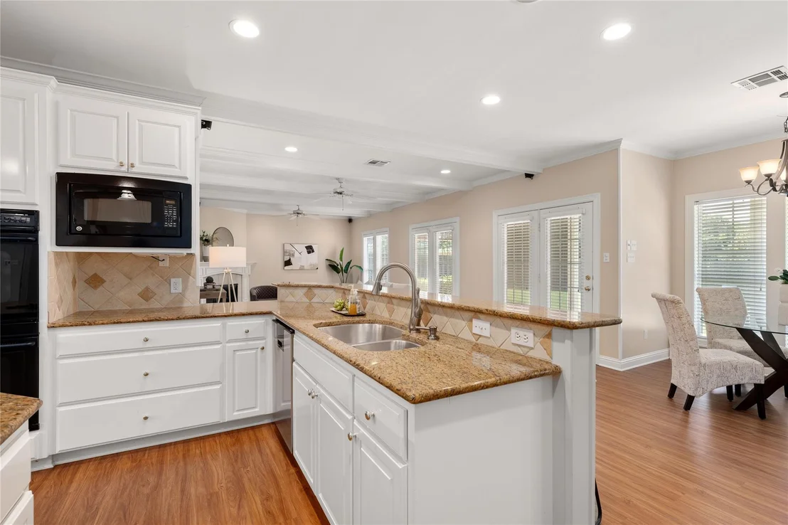 Photo of 2034 Oak Glen DR