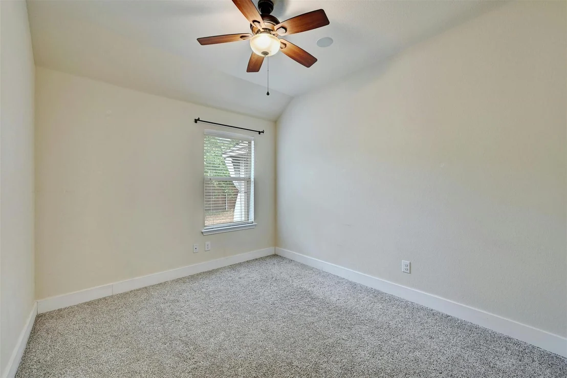 Photo of 1301 Rainbow Parke DR