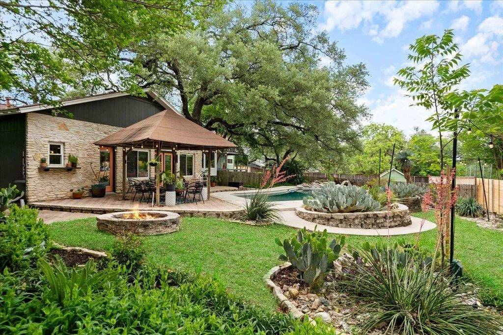 Photo of 11514 Oak Knoll DR