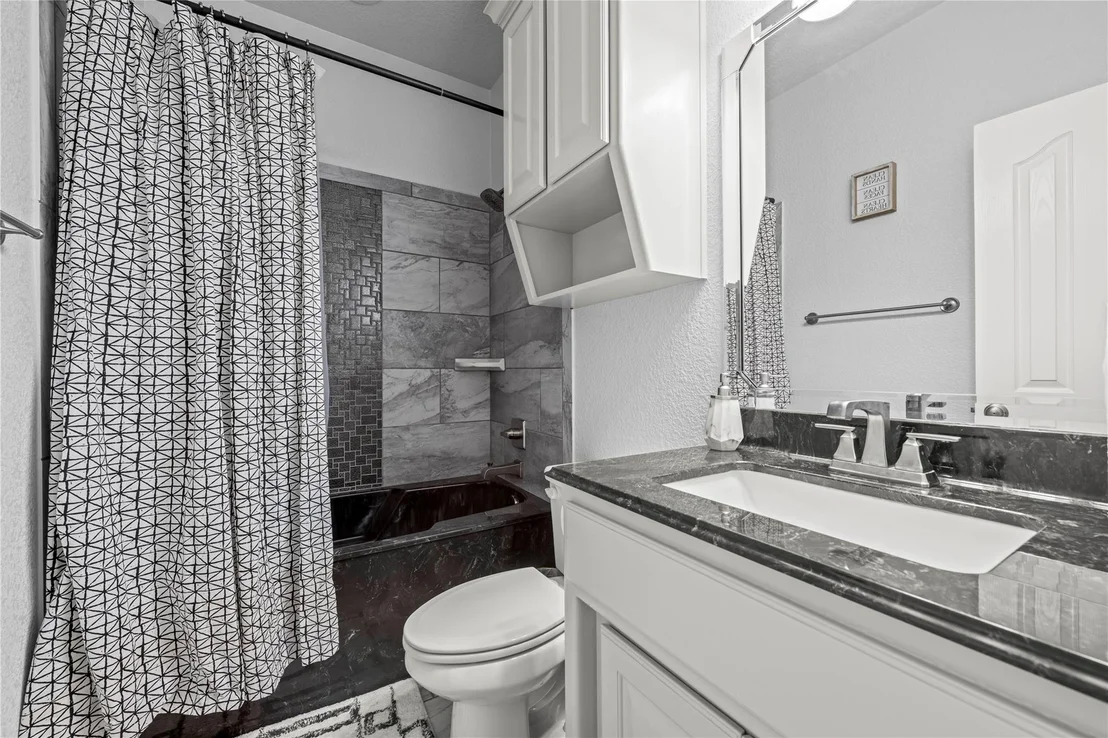 Photo of 4906 Deerwood LOOP