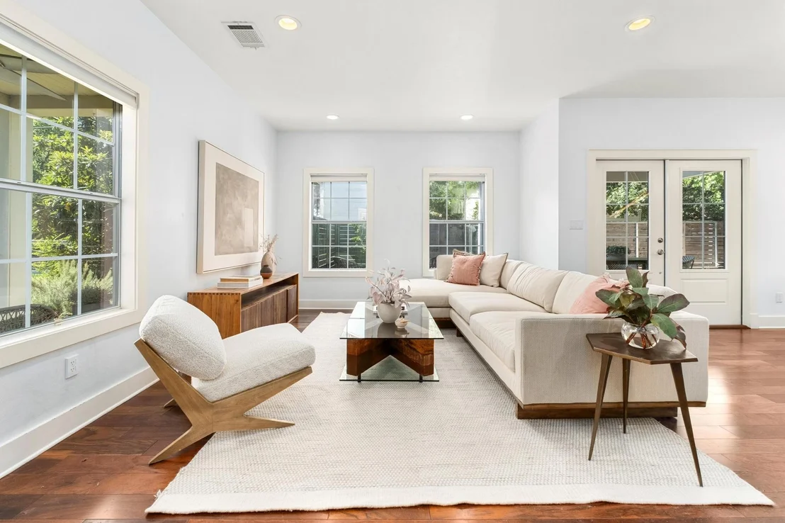 Photo of 3612 Oakmont BLVD
