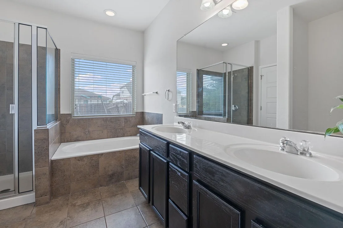 Photo of 579 Dragon Ridge RD