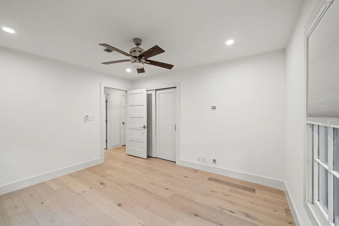 Photo of 2703 Oakhaven DR