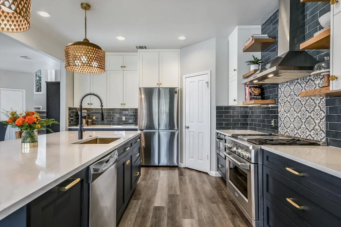 Photo of 8529 Axis DR