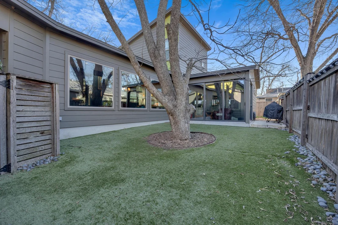 Photo of 4404 Clarkson Ave