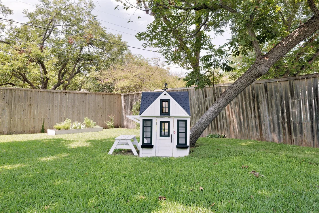 Photo of 1601 Northridge DR