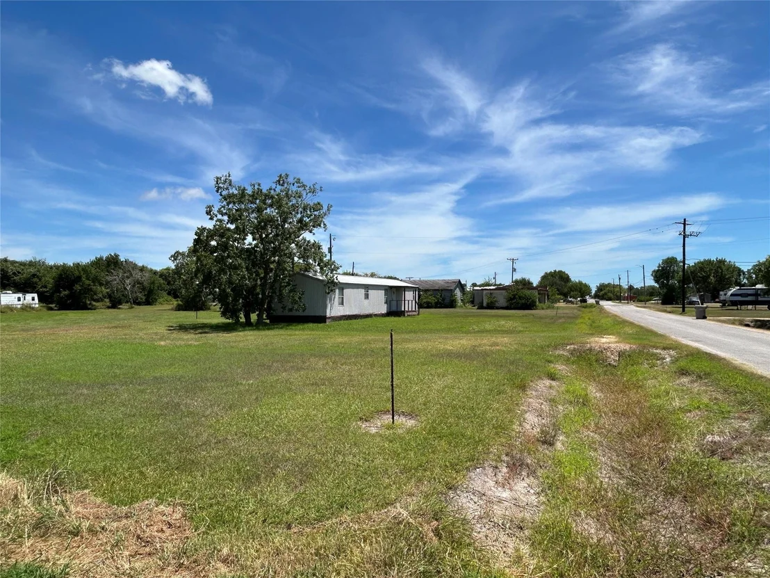 Photo of 204 N 4th ST