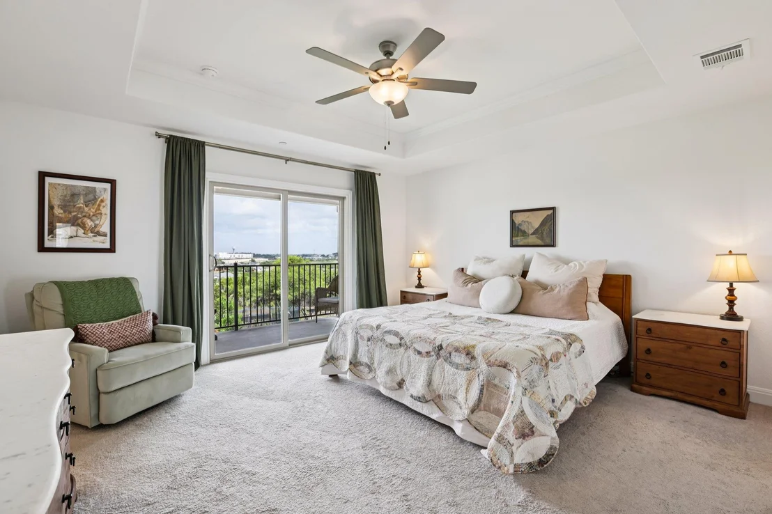 Photo of 17318 Hattie TRCE